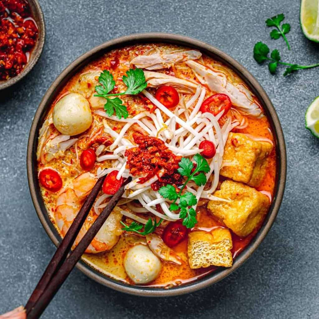 Laksa Malaysia: Exploring Laksa Penang, Johor Laksa & More Regional Favorites 20 Curry Laksa / Kari Mee / Laksa Kari - Beloved Malaysia Noodle